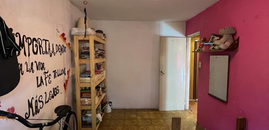 DEPARTAMENTO DE 4 AMBIENTES EN VENTA B° PIEDRABUENA ESCALERA 52 A