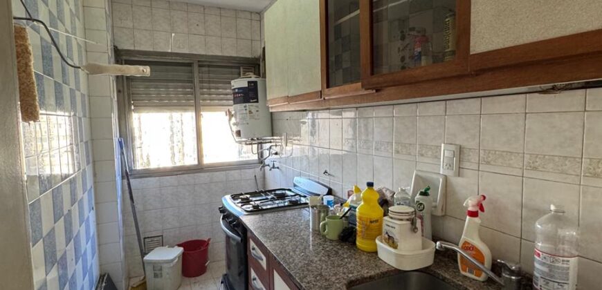 Departamento cuatro ambientes en venta Lugano 1 Y 2, edificio 24