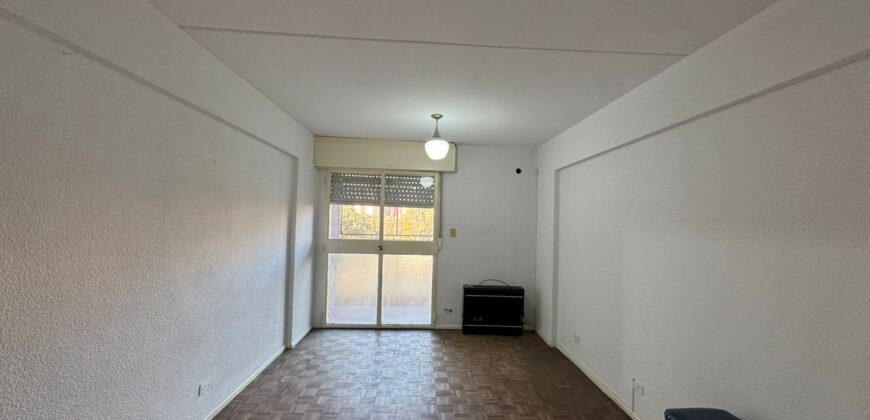 TRES AMBIENTES EN VENTA EN BARRIO COPELLO EDIFICIO 19