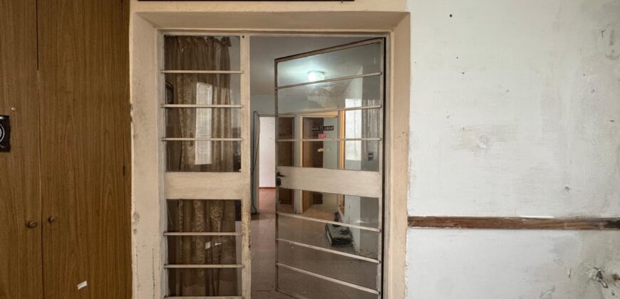 Bº Piedrabuena Escalera 39 Tres ambientes