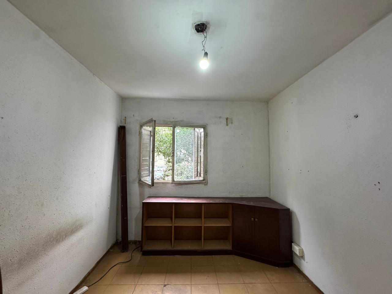 Bº Piedrabuena Escalera 39 Tres ambientes