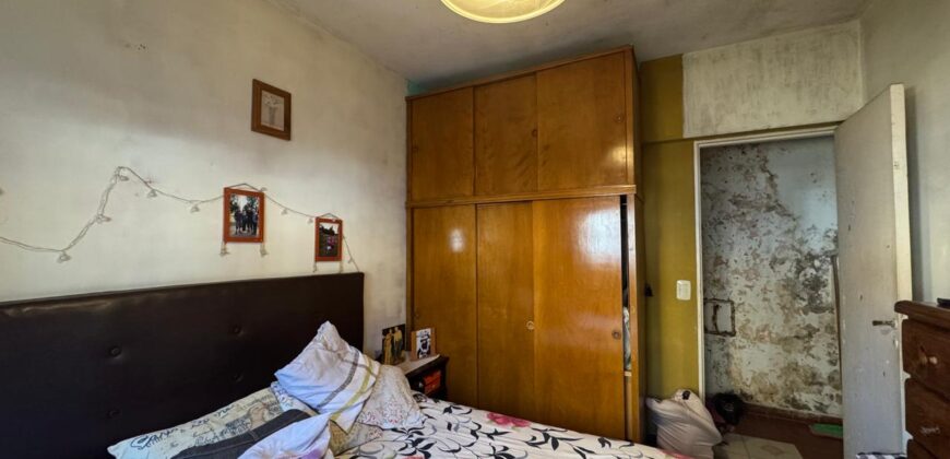 Tres ambientes en planta baja en venta, Lugano 1 y 2