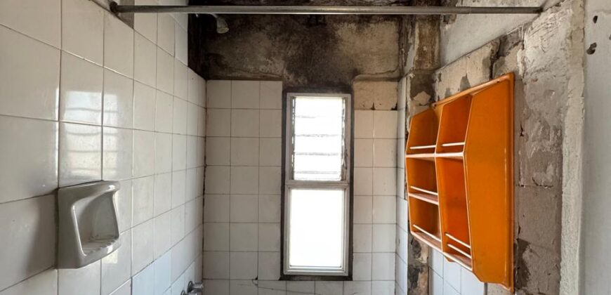 Bº Piedrabuena, Tres ambientes en venta. Escalera 10 A