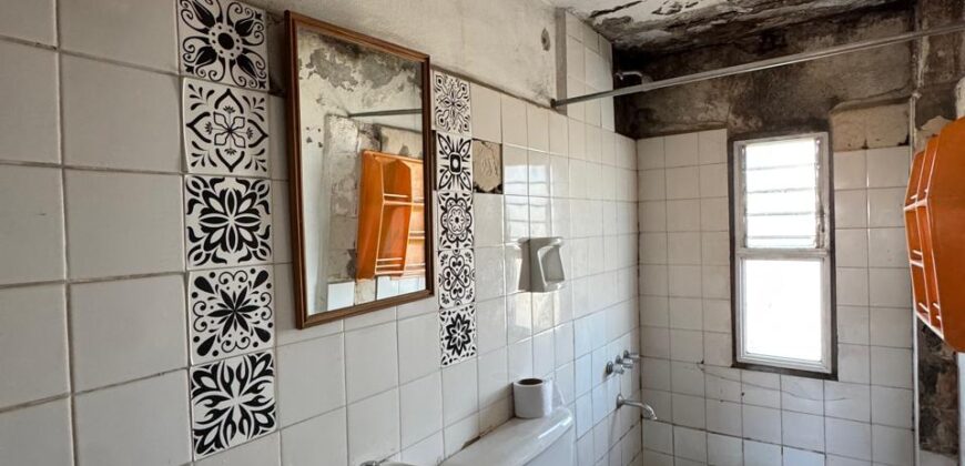 Bº Piedrabuena, Tres ambientes en venta. Escalera 10 A