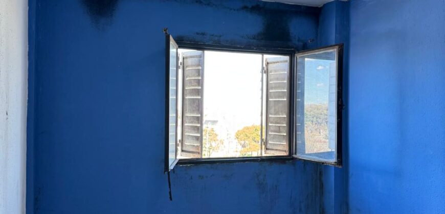 Bº Piedrabuena, Tres ambientes en venta. Escalera 10 A