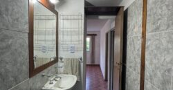 Bº Piedrabuena Esc. 48A Tres ambientes