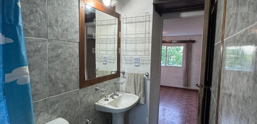 Bº Piedrabuena Esc. 48A Tres ambientes