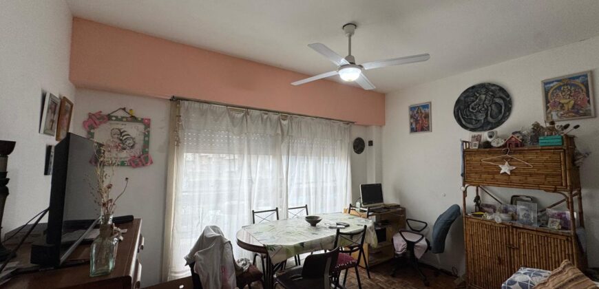 Dos ambientes en venta en Villa Crespo con balcón