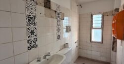 Bº Piedrabuena, Tres ambientes en venta. Escalera 10 A