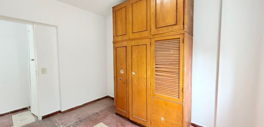 Tres ambientes en planta baja en venta, Lugano 1 y 2