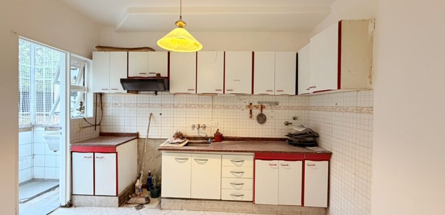 Tres ambientes en planta baja en venta, Lugano 1 y 2
