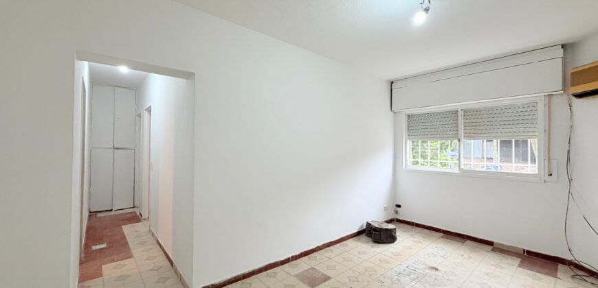 Tres ambientes en planta baja en venta, Lugano 1 y 2