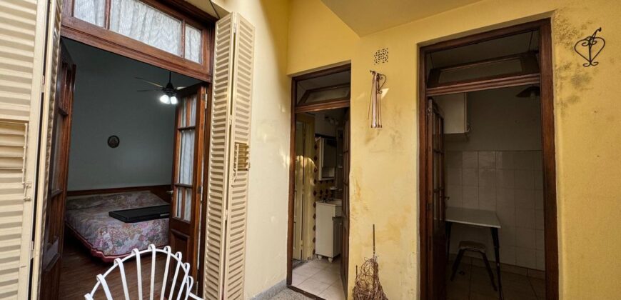 PH DE TRES AMBIENTES EN VENTA EN FLORES CON TERRAZA