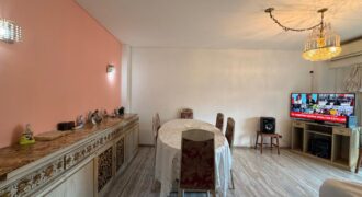 Cuatro ambientes con balcón al frente en venta en Paternal