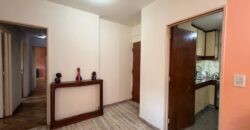 Cuatro ambientes con balcón al frente en venta en Paternal