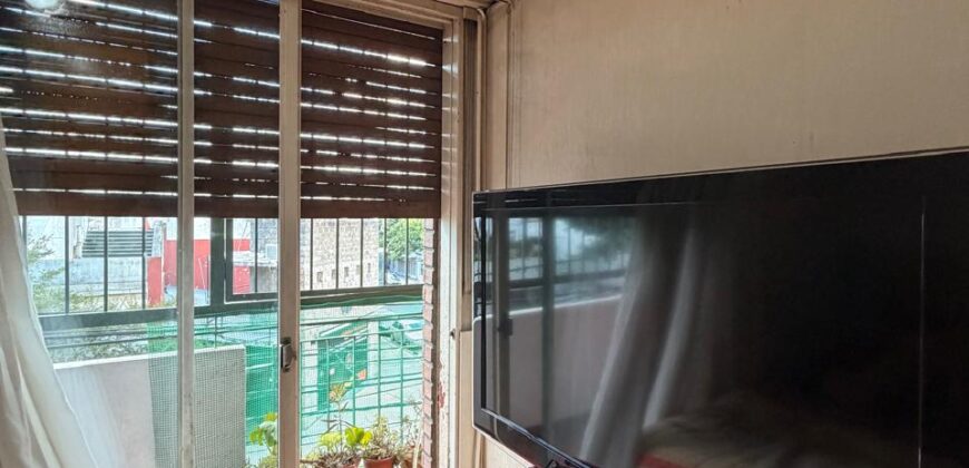 Cuatro ambientes con balcón al frente en venta en Paternal