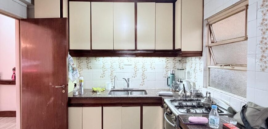 Cuatro ambientes con balcón al frente en venta en Paternal