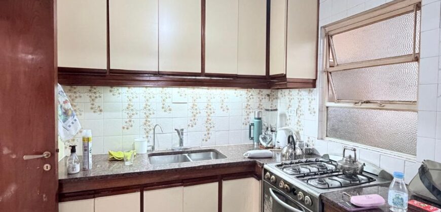 Cuatro ambientes con balcón al frente en venta en Paternal