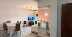 Cuatro ambientes con balcón al frente en venta en Paternal