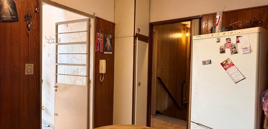 Dos departamentos y dos locales en venta en Villa Lugano! Ideal multifamiliar o inversión