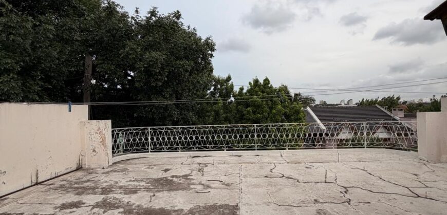 Dos departamentos y dos locales en venta en Villa Lugano! Ideal multifamiliar o inversión