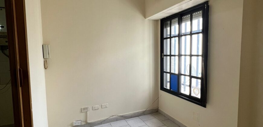 Monoambiente en venta en Mataderos