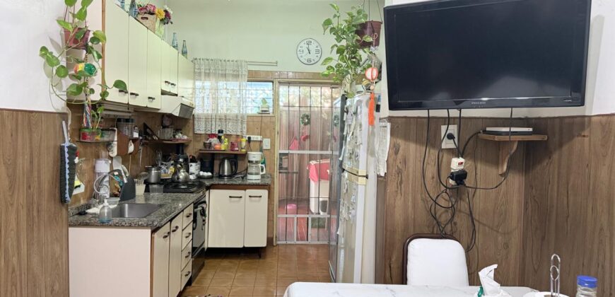 Ph tipo casa en venta en Villa Celina en dos plantas con pileta