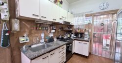 Ph tipo casa en venta en Villa Celina en dos plantas con pileta