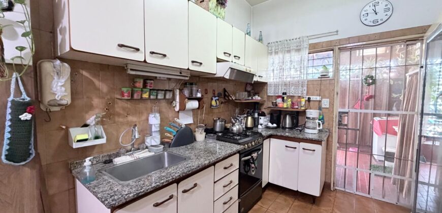 Ph tipo casa en venta en Villa Celina en dos plantas con pileta