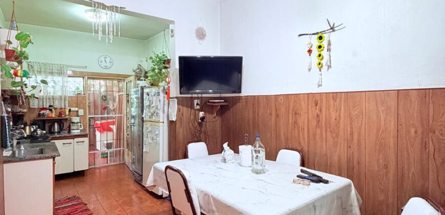 Ph tipo casa en venta en Villa Celina en dos plantas con pileta