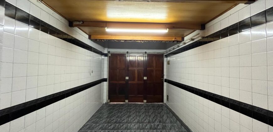 PH TIPO CASA en Venta con Cochera Cubierta, Terraza, Patio y Balcon