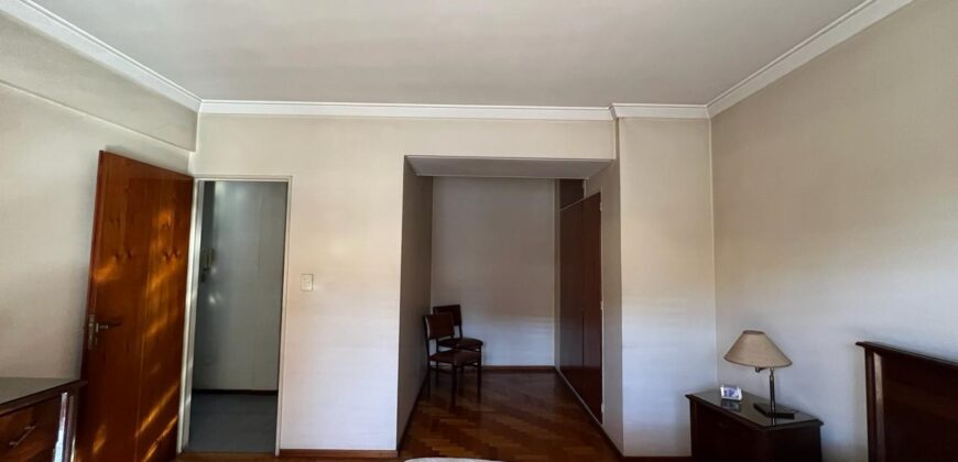 PH TIPO CASA en Venta con Cochera Cubierta, Terraza, Patio y Balcon