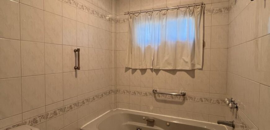 PH TIPO CASA en Venta con Cochera Cubierta, Terraza, Patio y Balcon