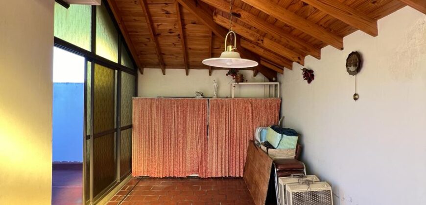 PH TIPO CASA en Venta con Cochera Cubierta, Terraza, Patio y Balcon