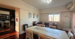 Semipiso en venta en Barrio General Paz con balcón y cochera!