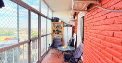 Semipiso en venta en Barrio General Paz con balcón y cochera!
