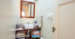 Semipiso en venta en Barrio General Paz con balcón y cochera!