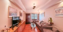 DUPLEX en Venta en Tres Plantas con Pileta, Cochera y Patio