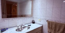 DUPLEX en Venta en Tres Plantas con Pileta, Cochera y Patio