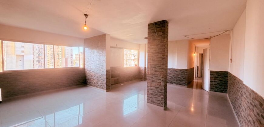 Departamento en venta en Villa Lugano de cuatro ambientes