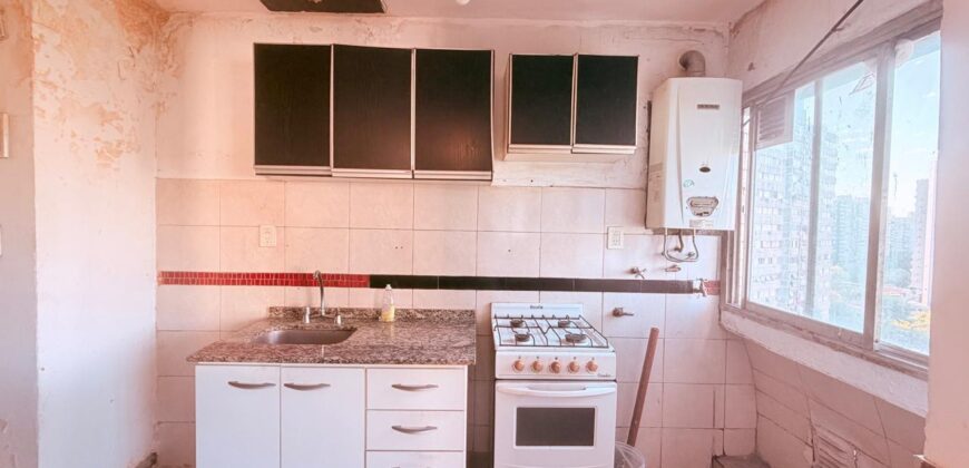 Departamento en venta en Villa Lugano de cuatro ambientes