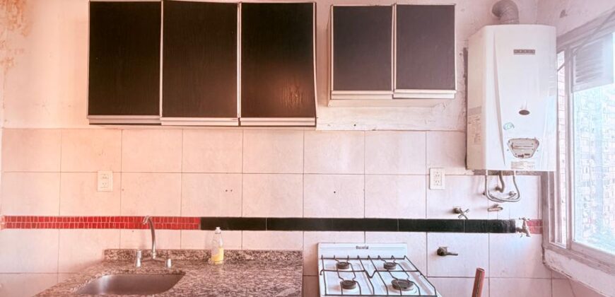 Departamento en venta en Villa Lugano de cuatro ambientes