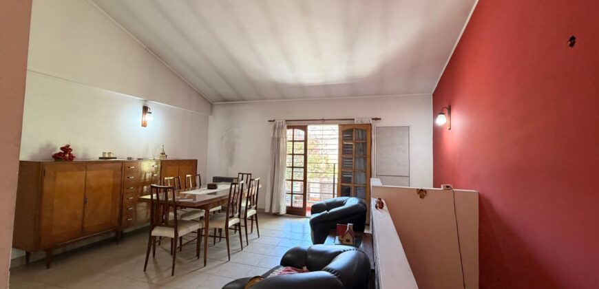 PH en Venta de Seis Ambientes en Villa Lugano con Terraza y Balcón