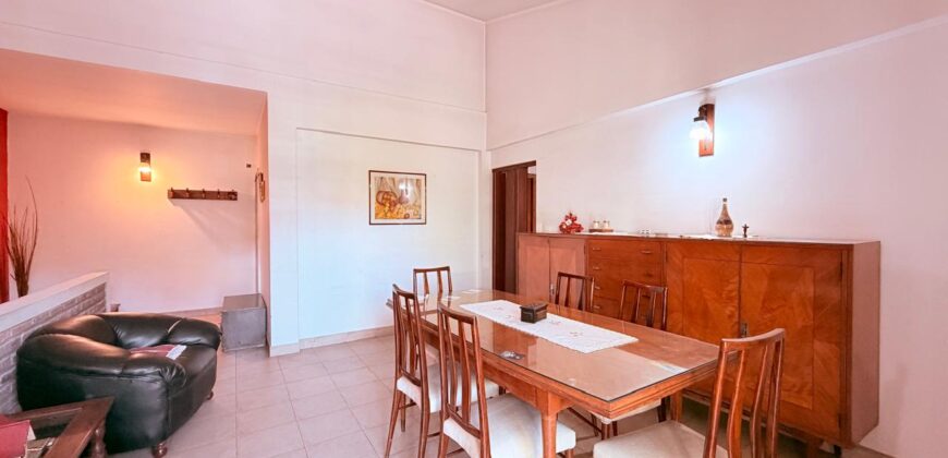PH en Venta de Seis Ambientes en Villa Lugano con Terraza y Balcón