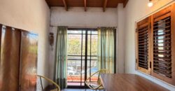 PH en Venta de Seis Ambientes en Villa Lugano con Terraza y Balcón