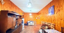 TRES AMBIENTES CON BALCON Y DOS BAÑOS EN VENTA EN BARRIO PIEDRABUENA CENTRO COMERCIAL