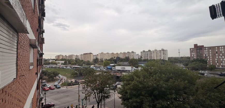 DOS AMBIENTES EN VENTA EN BARRIO CASTRO