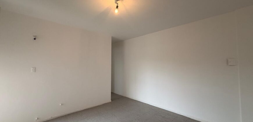 DOS AMBIENTES EN VENTA EN BARRIO CASTRO