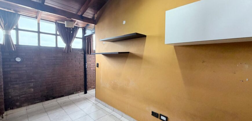TRES AMBIENTES EN VENTA EN ULTIMO PISO VILLA LUGANO