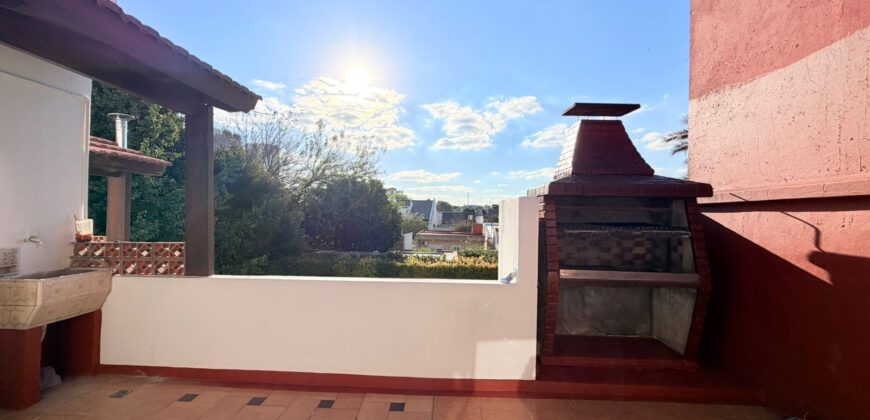 PH PLANTA BAJA SIN EXPENSAS EN VENTA DE 3 AMBIENTES CON TERRAZA, PARRILLA Y LAVADERO